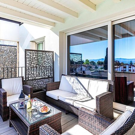 Warda C11 Apartment By Wonderful Italy Desenzano del Garda Dış mekan fotoğraf