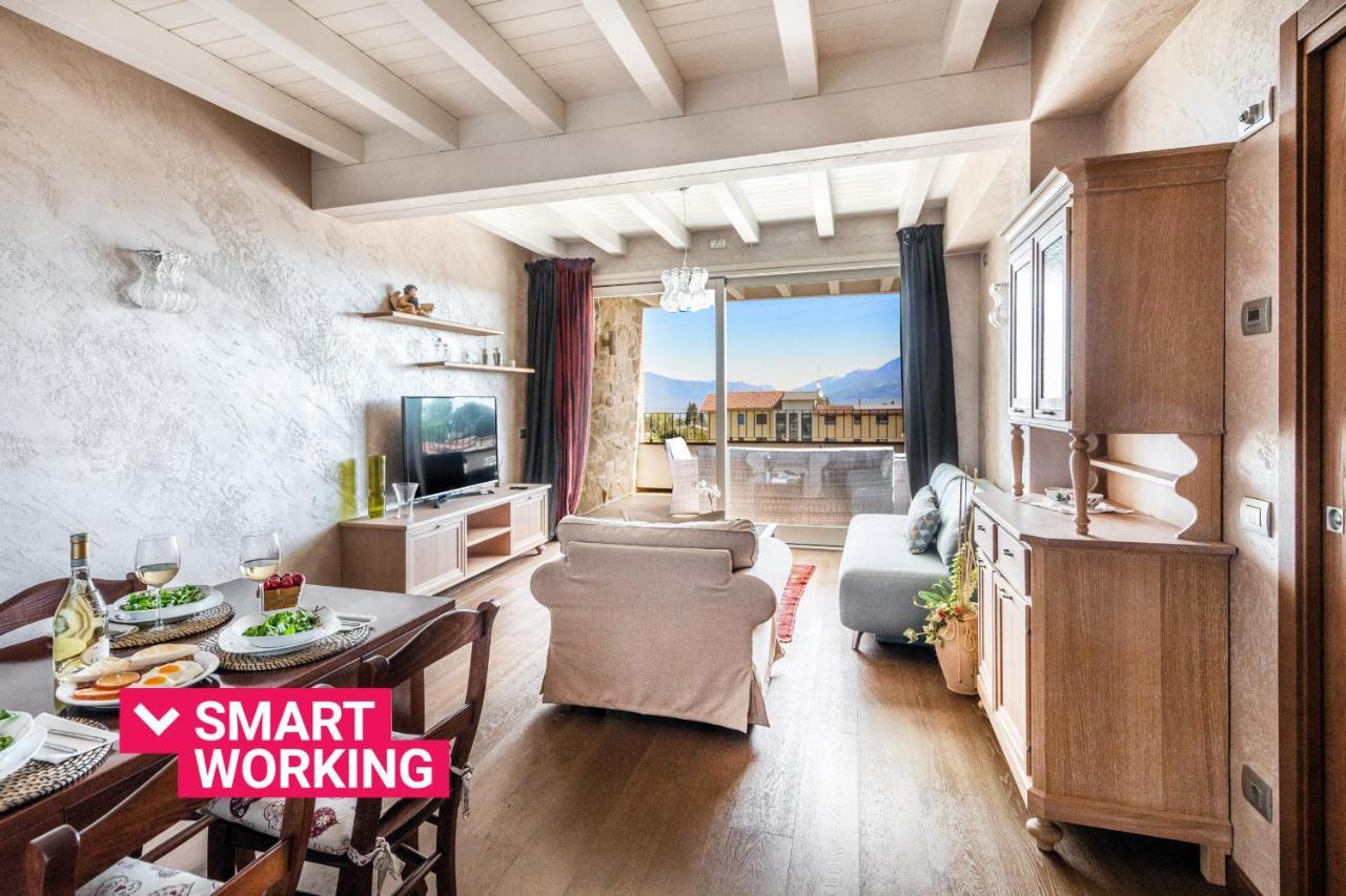 Warda C11 Apartment By Wonderful Italy Desenzano del Garda Dış mekan fotoğraf